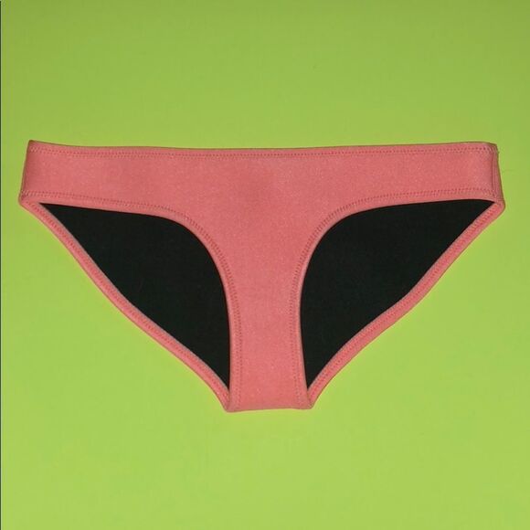 Triangl Neoprene‎ Bikini Bottom - Picture 1 of 7